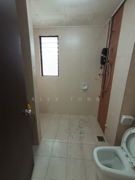 Terraced House for Sale in Alam Impian (Shah Alam) - Alex Tong - Bathroom - PropertyGuru.com.my