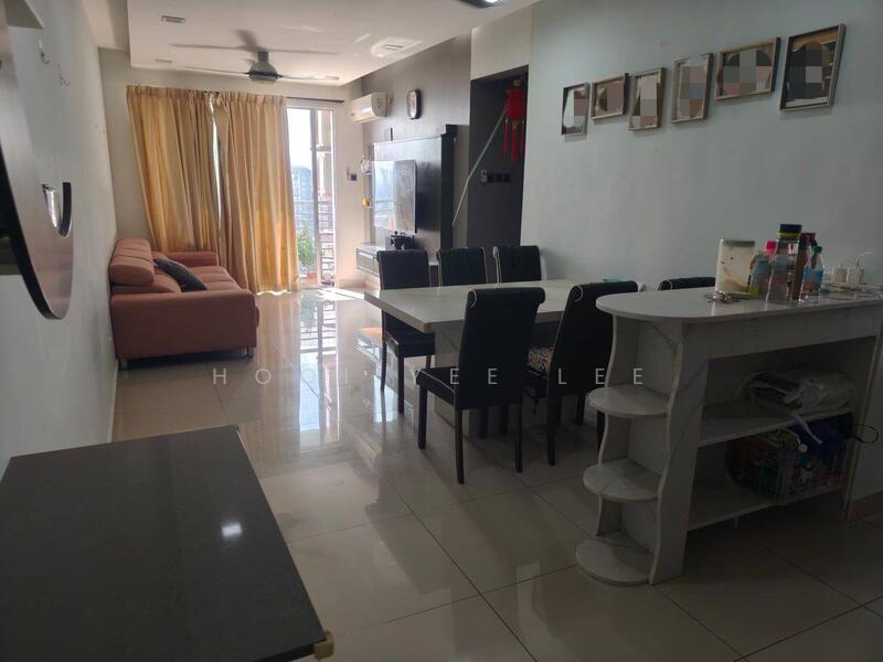 Larkin Heights untuk Untuk Dijual - RM 420,000, Feb 2026 - Living Room - PropertyGuru.com.my