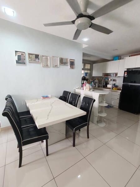 Larkin Heights untuk Untuk Dijual - RM 420,000, Feb 2026 - Dining Room - PropertyGuru.com.my