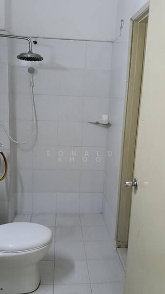 Terraced House for Sale in Subang Jaya (Selangor) - Ronald Khoo - Bathroom - PropertyGuru.com.my