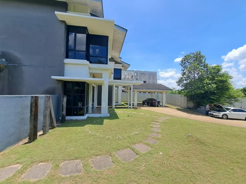 Bungalow for Sale in Cyberjaya (Selangor) - Rose Tan - Exterior - PropertyGuru.com.my
