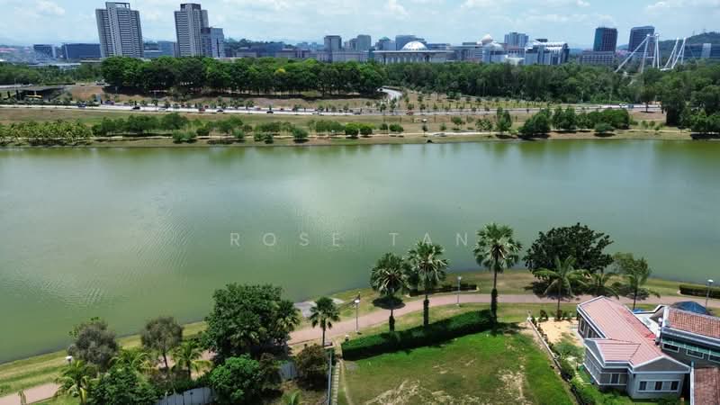 Bungalow for Sale in Perdana Lakeview East (Cyberjaya) - Rose Tan - Exterior - PropertyGuru.com.my