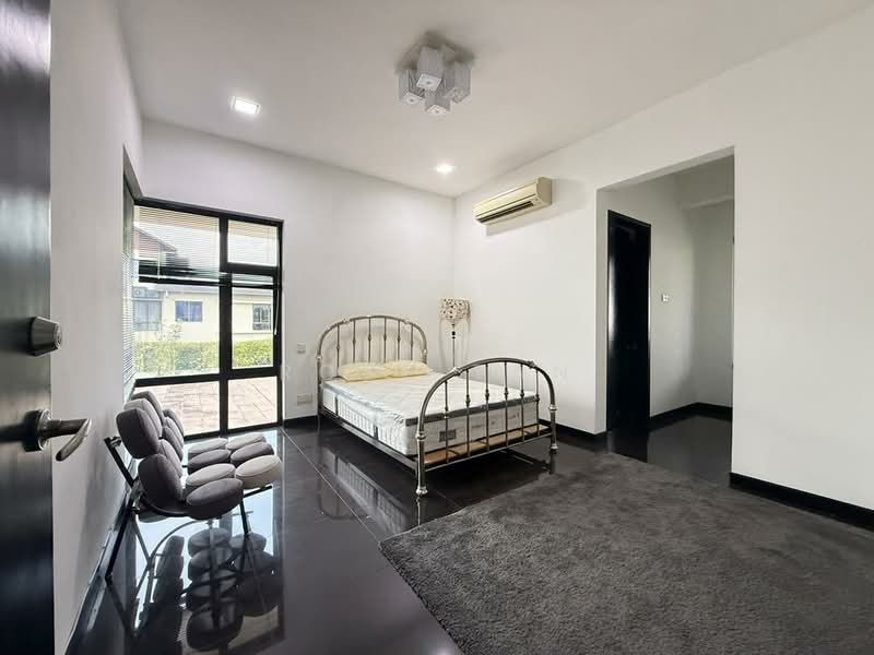 Bungalow for Sale in Perdana Lakeview East (Cyberjaya) - Rose Tan - Bedroom - PropertyGuru.com.my