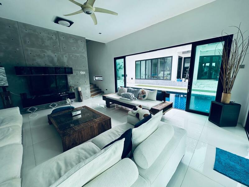 Bungalow for Sale in Cyberjaya (Selangor) - Rose Tan - Living Room - PropertyGuru.com.my