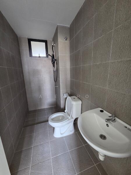 Residensi Max untuk Untuk Disewa - RM 1,500 /bulan, Feb 2026 - Bathroom - PropertyGuru.com.my
