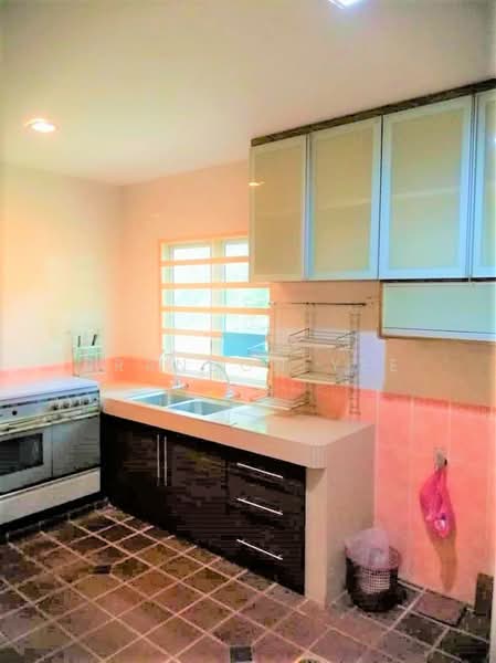 2-storey Terraced House for Sale in Bandar Putra Permai (Seri Kembangan) - Brandon Yee - Kitchen - PropertyGuru.com.my