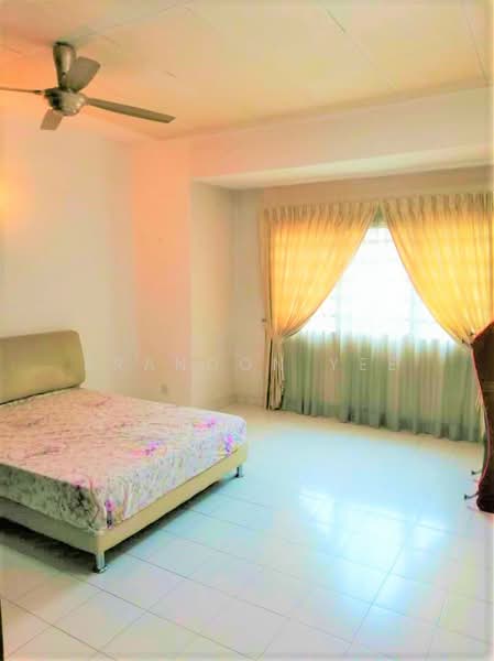 2-storey Terraced House for Sale in Bandar Putra Permai (Seri Kembangan) - Brandon Yee - Bedroom - PropertyGuru.com.my