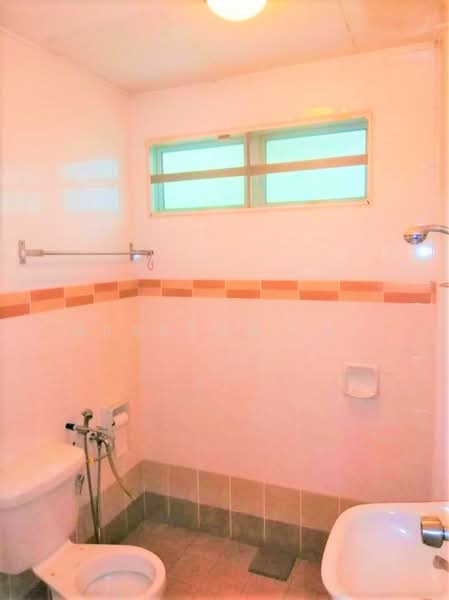 2-storey Terraced House for Sale in Bandar Putra Permai (Seri Kembangan) - Brandon Yee - Bathroom - PropertyGuru.com.my