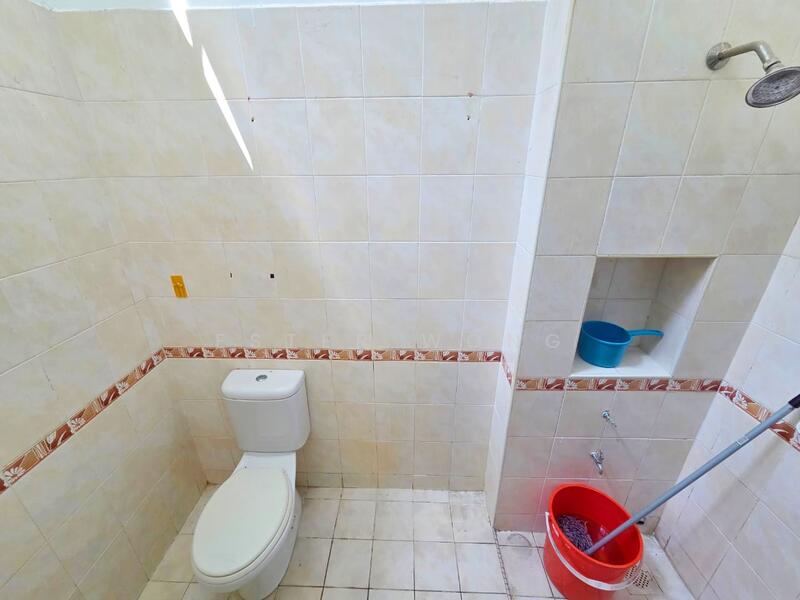 2-storey Terraced House for Sale in Austin Perdana (Tebrau) - Ester Wong - Bathroom - PropertyGuru.com.my