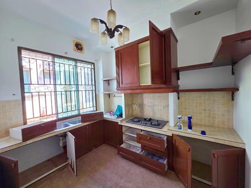 2-storey Terraced House for Sale in Austin Perdana (Tebrau) - Ester Wong - Kitchen - PropertyGuru.com.my