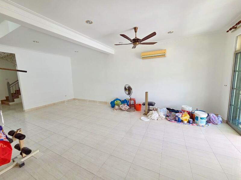 2-storey Terraced House for Sale in Austin Perdana (Tebrau) - Ester Wong - Living Room - PropertyGuru.com.my