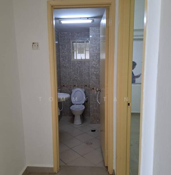 Kepong Sentral Condominium untuk Untuk Disewa - RM 1,400 /bulan, Feb 2026 - Bathroom - PropertyGuru.com.my