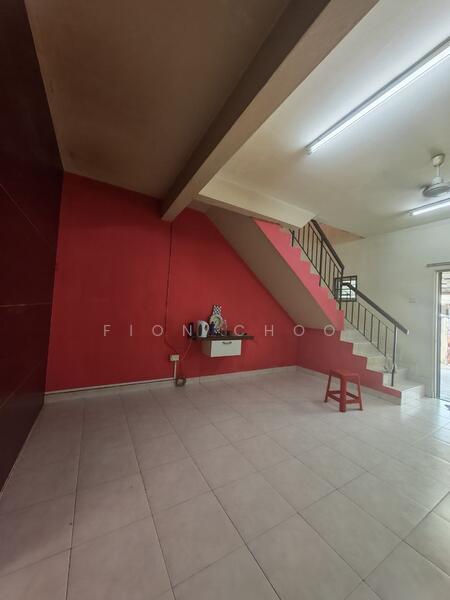 2-storey Terraced House for Sale in Taman Bestari Indah (Ulu Tiram) - Fion Choo - Interior - PropertyGuru.com.my