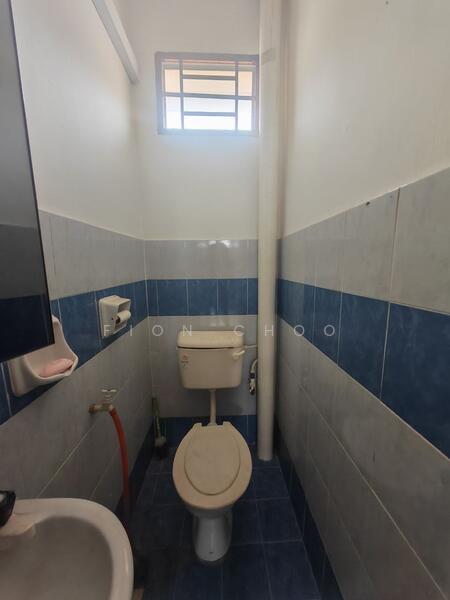 2-storey Terraced House for Sale in Taman Bestari Indah (Ulu Tiram) - Fion Choo - Bathroom - PropertyGuru.com.my