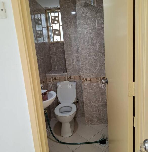 Kepong Sentral Condominium untuk Untuk Disewa - RM 1,400 /bulan, Feb 2026 - Bathroom - PropertyGuru.com.my