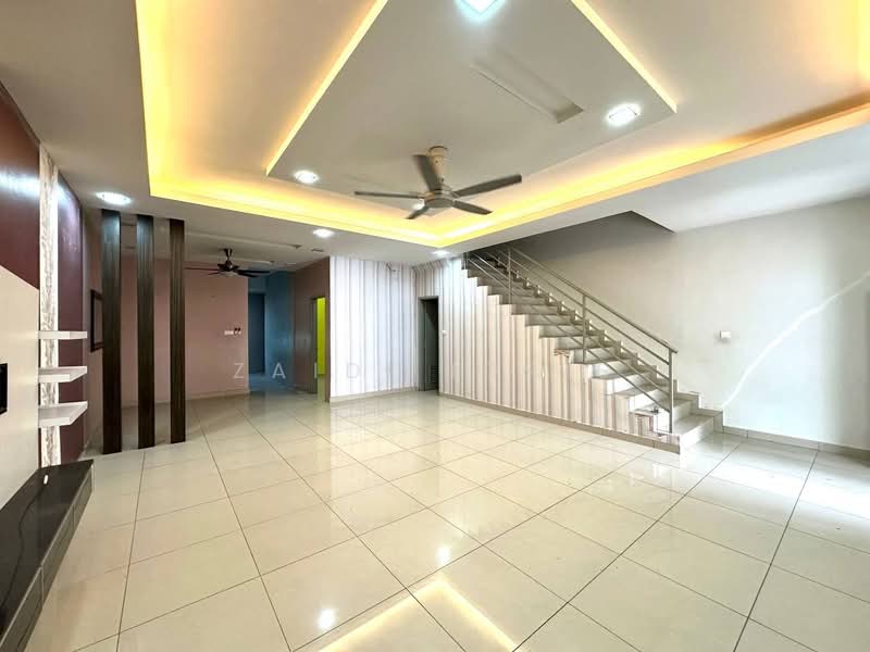 2-storey Terraced House for Sale in Taman Bukit Jelutong (Mantin) - Zaidi Idris - Living Room - PropertyGuru.com.my