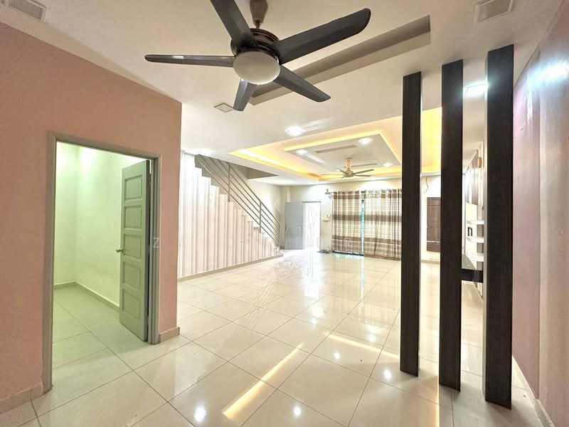 2-storey Terraced House for Sale in Taman Bukit Jelutong (Mantin) - Zaidi Idris - Living Room - PropertyGuru.com.my