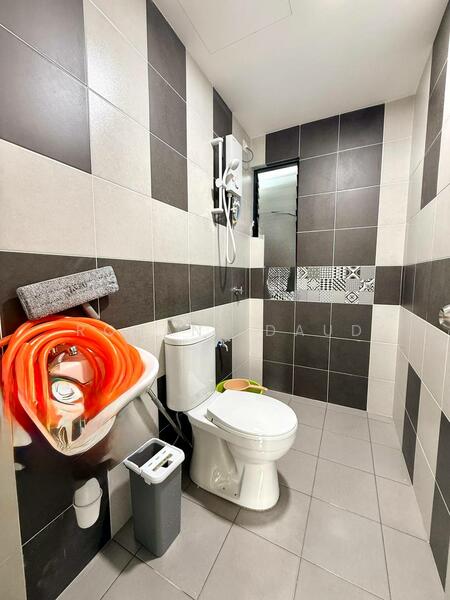 Residensi Emas untuk Untuk Disewa - RM 1,400 /bulan, Feb 2026 - Bathroom - PropertyGuru.com.my