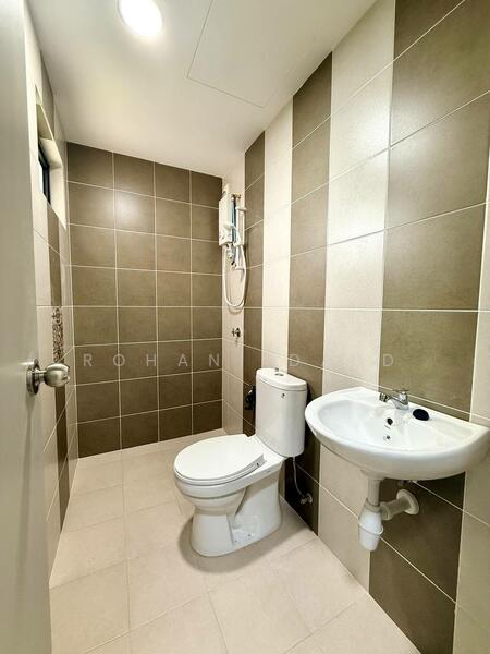 Residensi Emas untuk Untuk Disewa - RM 1,400 /bulan, Feb 2026 - Bathroom - PropertyGuru.com.my
