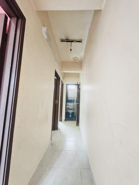 2-storey Terraced House for Sale in Taman Bestari Indah (Ulu Tiram) - Darren Siu - Corridor - PropertyGuru.com.my