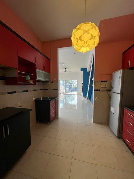 Taman Seri Austin untuk Untuk Dijual - RM 640,000, Feb 2026 - Kitchen - PropertyGuru.com.my