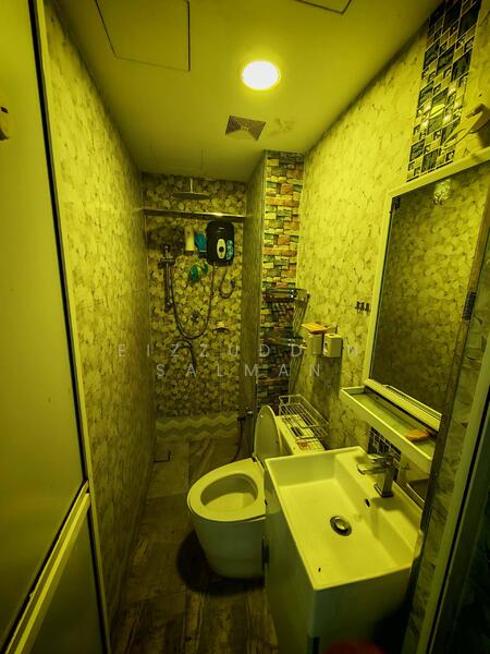 University Place (Plaza Ivory) untuk Untuk Disewa - RM 2,200 /bulan, Feb 2026 - Bathroom - PropertyGuru.com.my