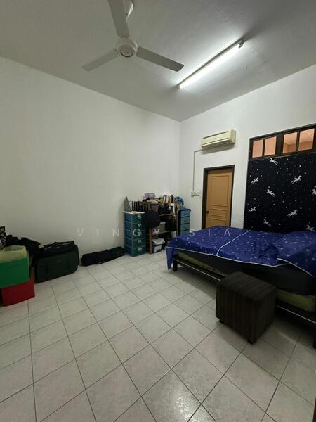 2-storey Terraced House for Sale in Taman Pelangi Indah (Ulu Tiram) - Vincy Sia - Bedroom - PropertyGuru.com.my