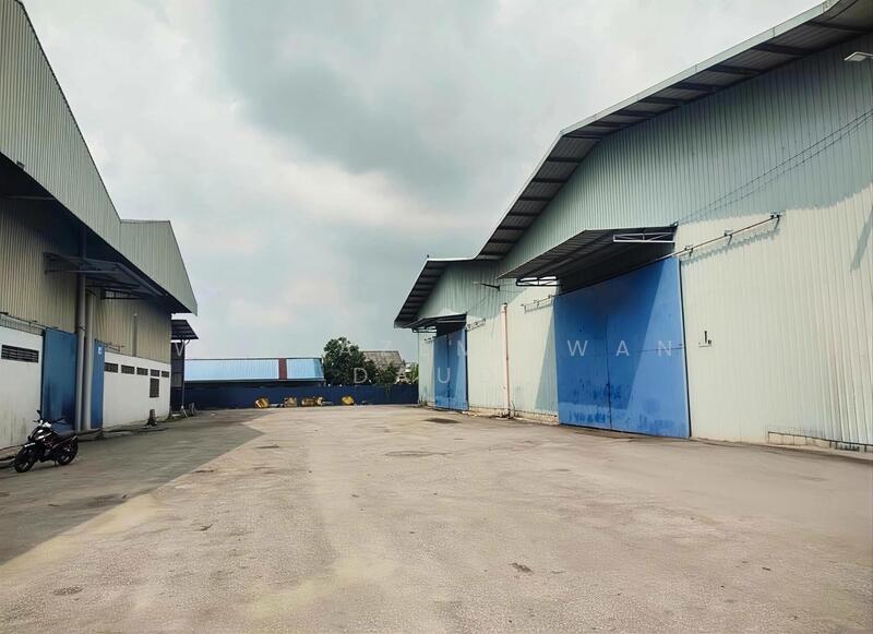 Warehouse for Rent in Port Klang (Pelabuhan Klang) (Selangor) - Wan Azemi Wan Daud - Exterior - PropertyGuru.com.my