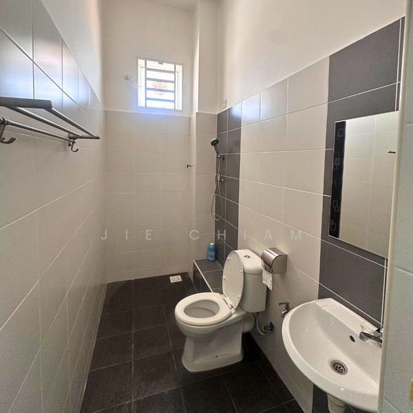 3-storey Terraced House for Sale in Taman Merbau Indah (Butterworth) - Jie Chiam - PropertyGuru.com.my