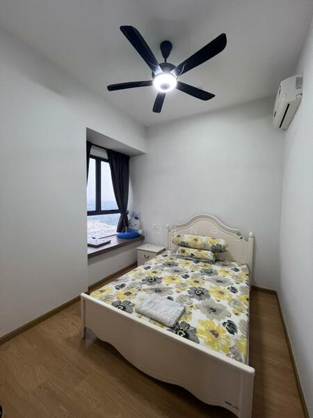 Condominium for Rent at Bay Laurel @ Country Garden Danga Bay - Kai Jing - Bedroom - PropertyGuru.com.my