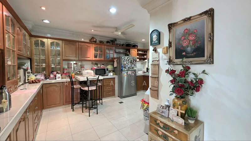 2-storey Terraced House for Sale in Shah Alam (Selangor) - Reena Sarif - Kitchen - PropertyGuru.com.my