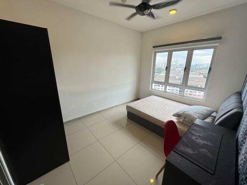 The Edge Residence untuk Untuk Disewa - RM 1,750 /bulan, Feb 2026 - Bedroom - PropertyGuru.com.my