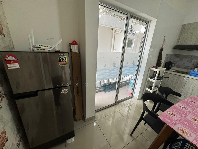 The Edge Residence untuk Untuk Disewa - RM 1,750 /bulan, Feb 2026 - Kitchen - PropertyGuru.com.my