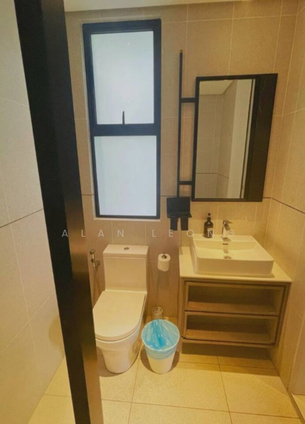 Millerz Square untuk Untuk Disewa - RM 3,399 /bulan, Apr 2026 - Bathroom - PropertyGuru.com.my