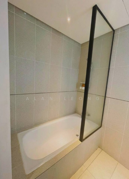 Millerz Square untuk Untuk Disewa - RM 3,399 /bulan, Apr 2026 - Bathroom - PropertyGuru.com.my