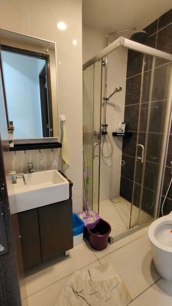 Condominium for Rent at Bay Laurel @ Country Garden Danga Bay - Kai Jing - Bathroom - PropertyGuru.com.my