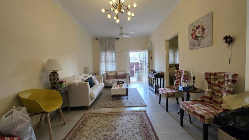 1-storey Terraced House for Sale in Petaling Jaya (Selangor) - Reena Sarif - Living Room - PropertyGuru.com.my