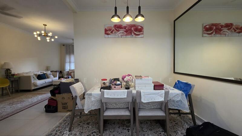 1-storey Terraced House for Sale in Petaling Jaya (Selangor) - Reena Sarif - Living Room - PropertyGuru.com.my
