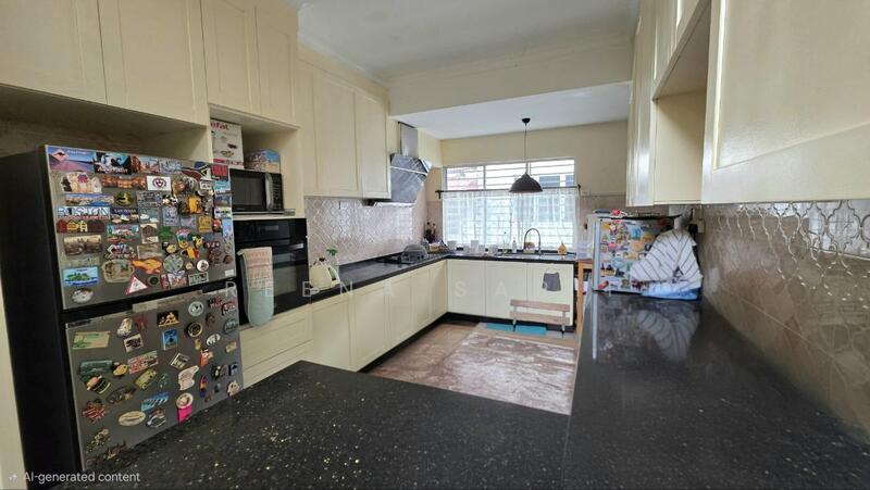 1-storey Terraced House for Sale in Petaling Jaya (Selangor) - Reena Sarif - Kitchen - PropertyGuru.com.my