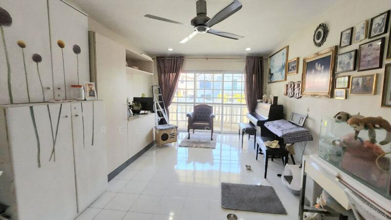 2-storey Terraced House for Sale in Shah Alam (Selangor) - Reena Sarif - Living Room - PropertyGuru.com.my