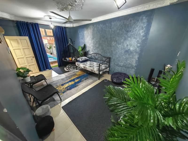 Semi-Detached House for Sale in Banting (Selangor) - Zaidi Idris - Living Room - PropertyGuru.com.my