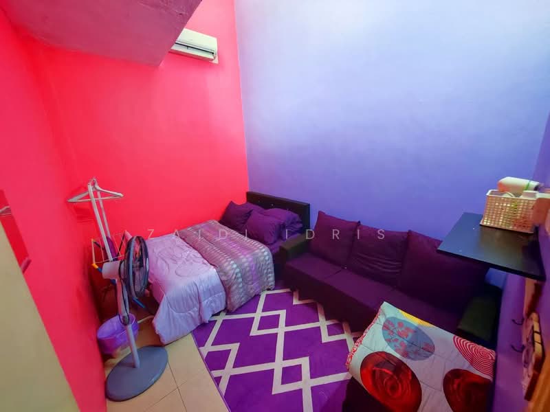 Semi-Detached House for Sale in Banting (Selangor) - Zaidi Idris - Bedroom - PropertyGuru.com.my