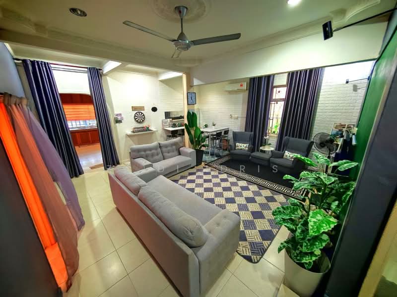 Semi-Detached House for Sale in Banting (Selangor) - Zaidi Idris - Living Room - PropertyGuru.com.my