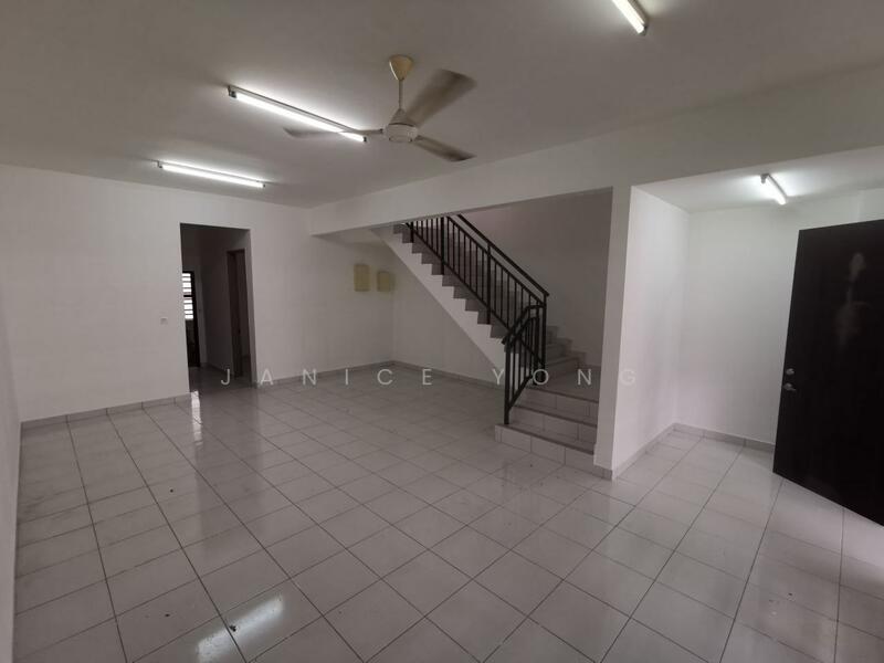 2-storey Terraced House for Rent in Nusa Bayu (Iskandar Puteri (Nusajaya)) - Janice Yong - Living Room - PropertyGuru.com.my