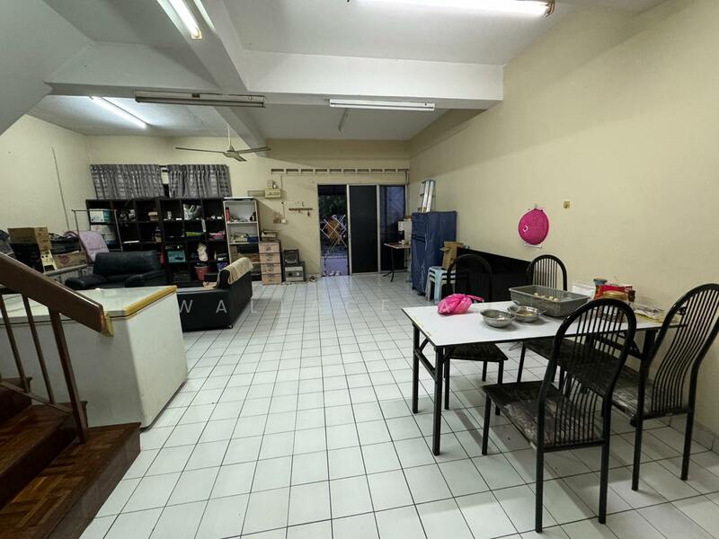 Taman Anggerik @ Johor Jaya untuk Untuk Dijual - RM 550,000, Apr 2026 - Living Room - PropertyGuru.com.my