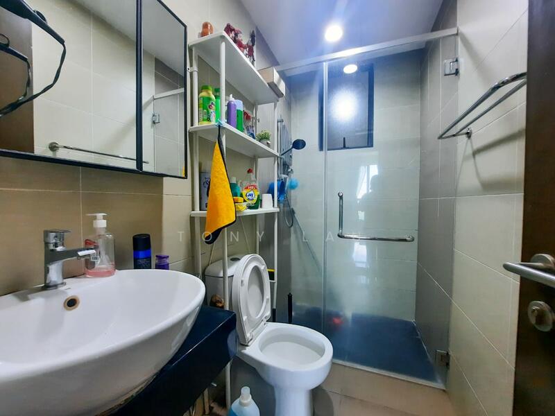 Service Residence for Sale at LakePark Residence @ KL North - Tony Lau - Bathroom - PropertyGuru.com.my