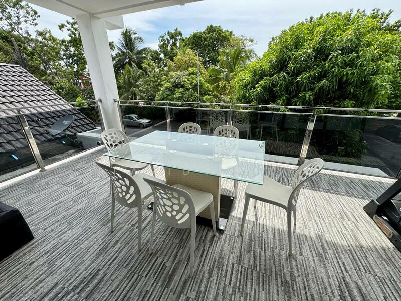 Seksyen 7 untuk Untuk Dijual - RM 1,350,000, Feb 2026 - Balcony - PropertyGuru.com.my