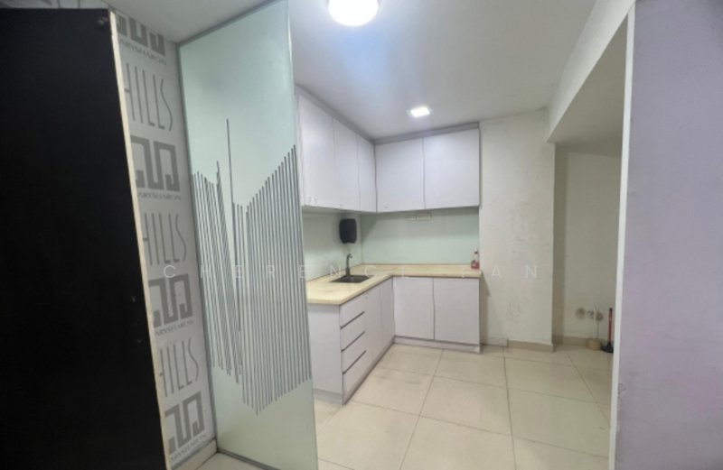 Puchong Utama Industrial Park untuk Untuk Disewa - RM 8,200 /bulan, Feb 2026 - Kitchen - PropertyGuru.com.my