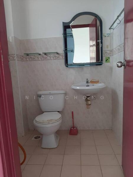 2-storey Terraced House for Sale in Taman Setia Indah (Tebrau) - Nico Chong - Bathroom - PropertyGuru.com.my