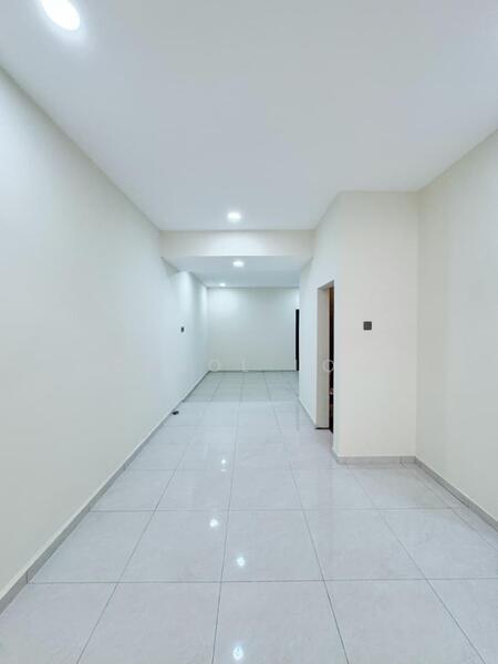 2-storey Terraced House for Sale in Taman Puteri Wangsa (Ulu Tiram) - Carol Low - Corridor - PropertyGuru.com.my